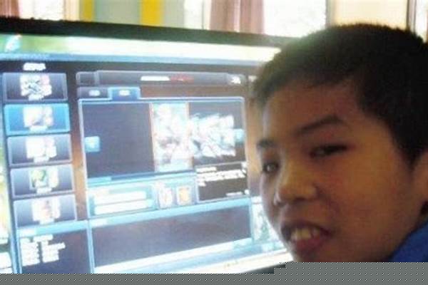 小学生打英雄联盟
