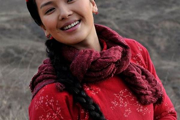 盘龙卧虎高山顶白玉娥结局